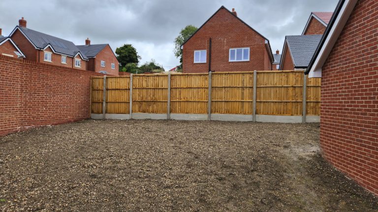 New boundary fencing for housing development Hampshire New boundary fencing for housing development Hampshire